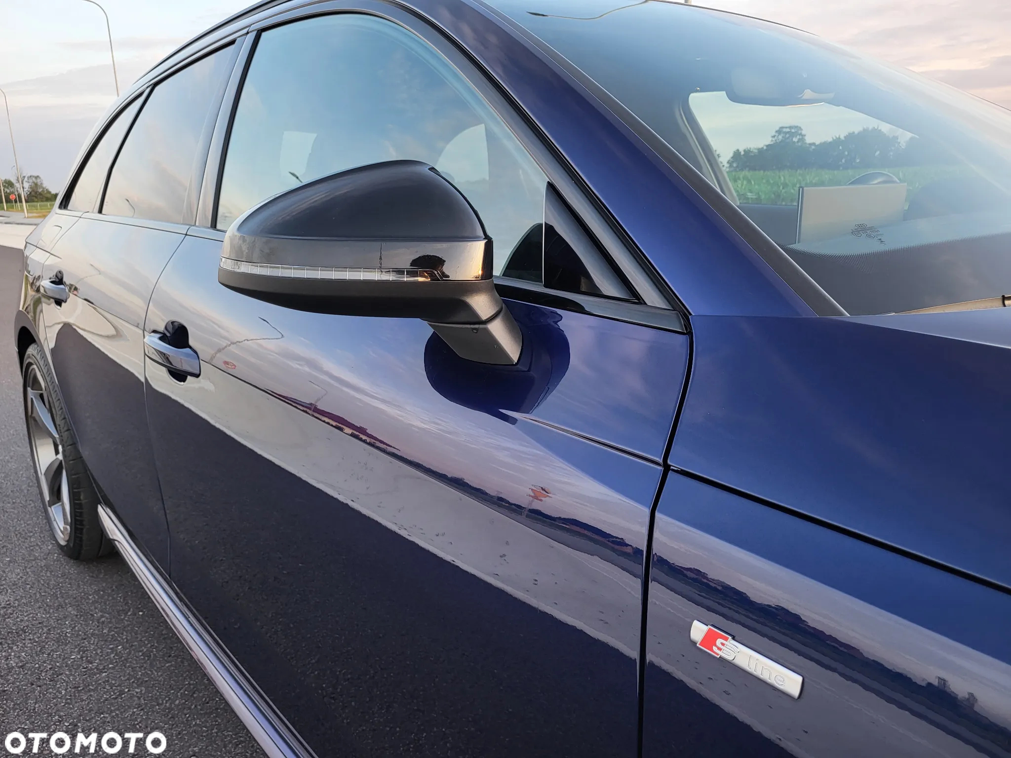Audi A4 Avant 40 TDI quattro S tronic S line - 36