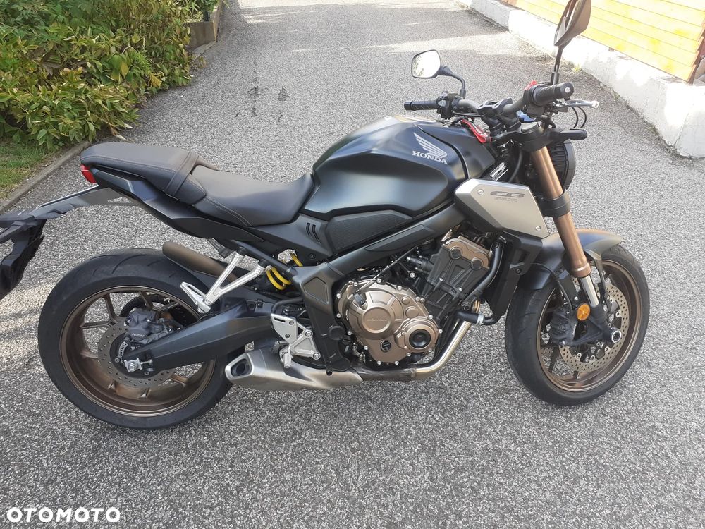 Honda CB - 8