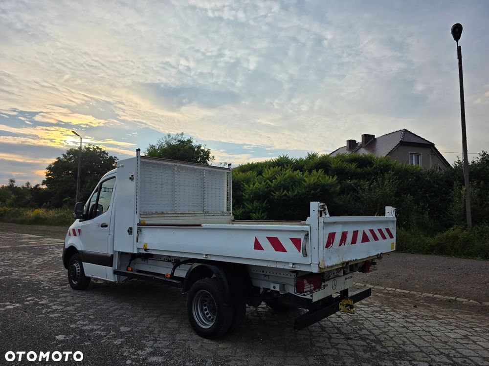 Mercedes-Benz Sprinter - 9