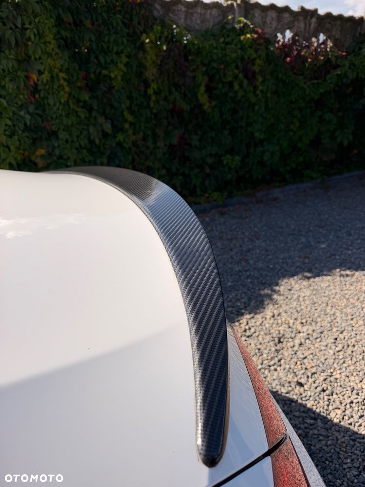 Mercedes-Benz Klasa C 300 9G-TRONIC - 7