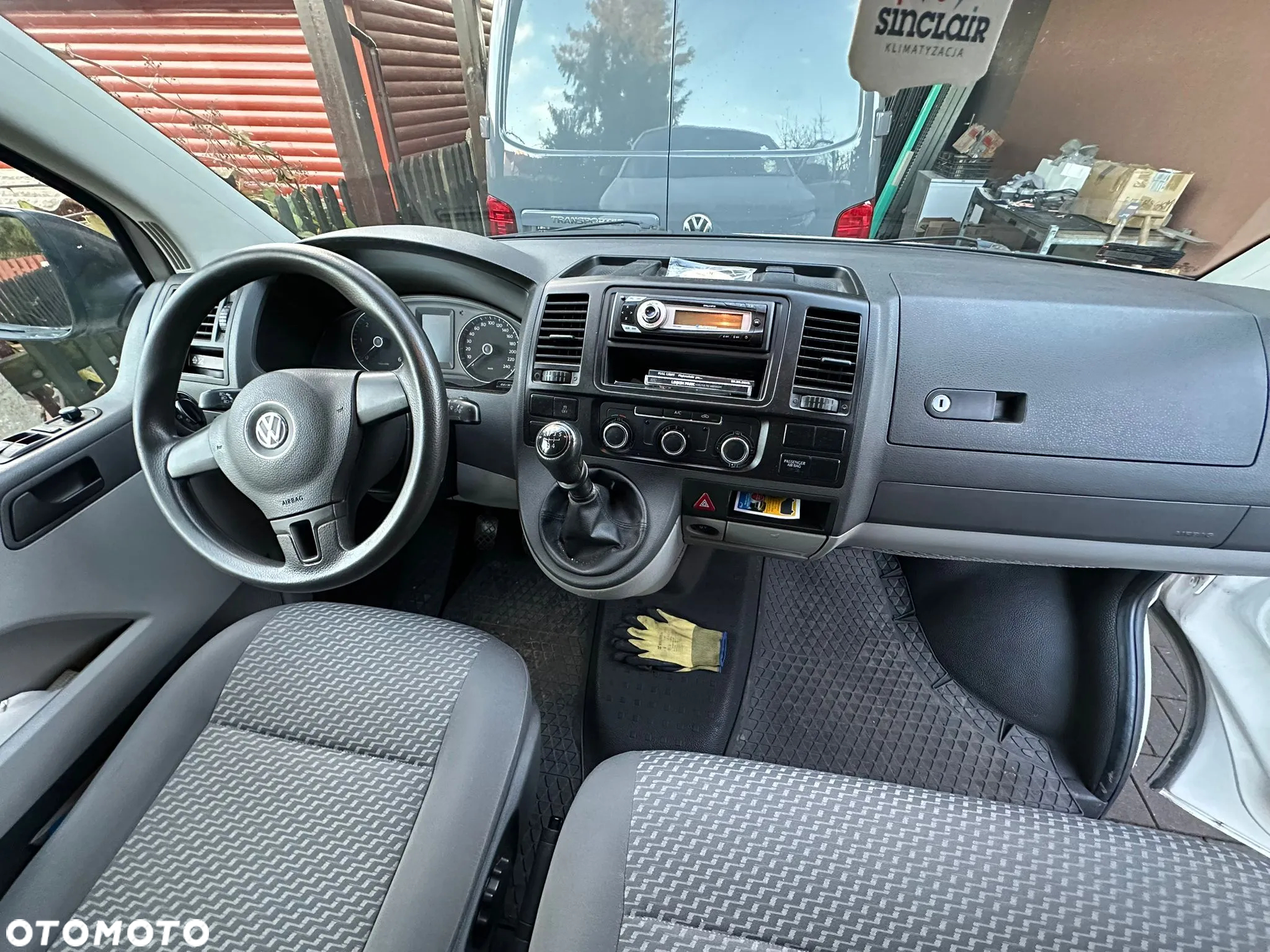 Volkswagen Transporter T5 TDI L2H1 - 17