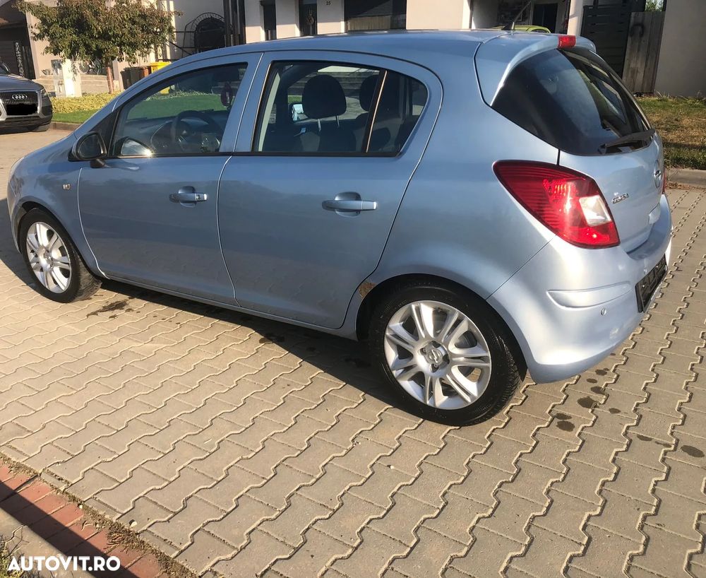Opel Corsa 1.4i Enjoy - 4
