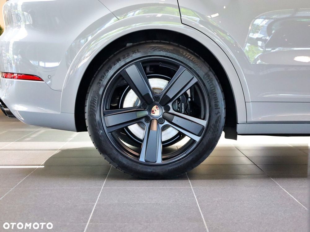 Porsche Cayenne - 10
