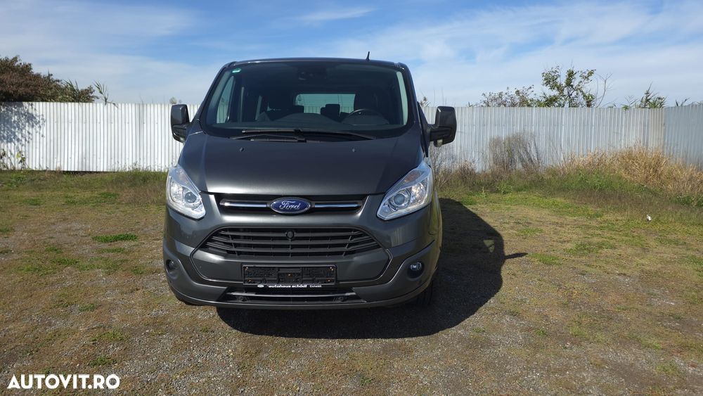 Ford Tourneo Custom 310 L1H1 VA Titanium - 40