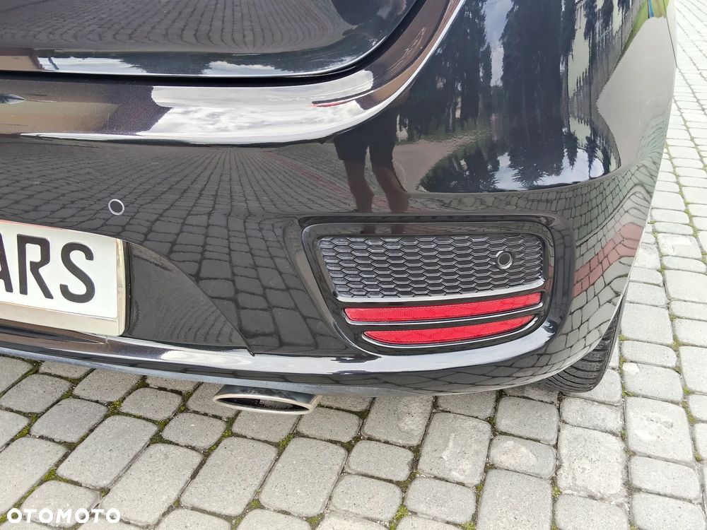 Kia Ceed 1.6 GDI Dream-Team Edition - 16