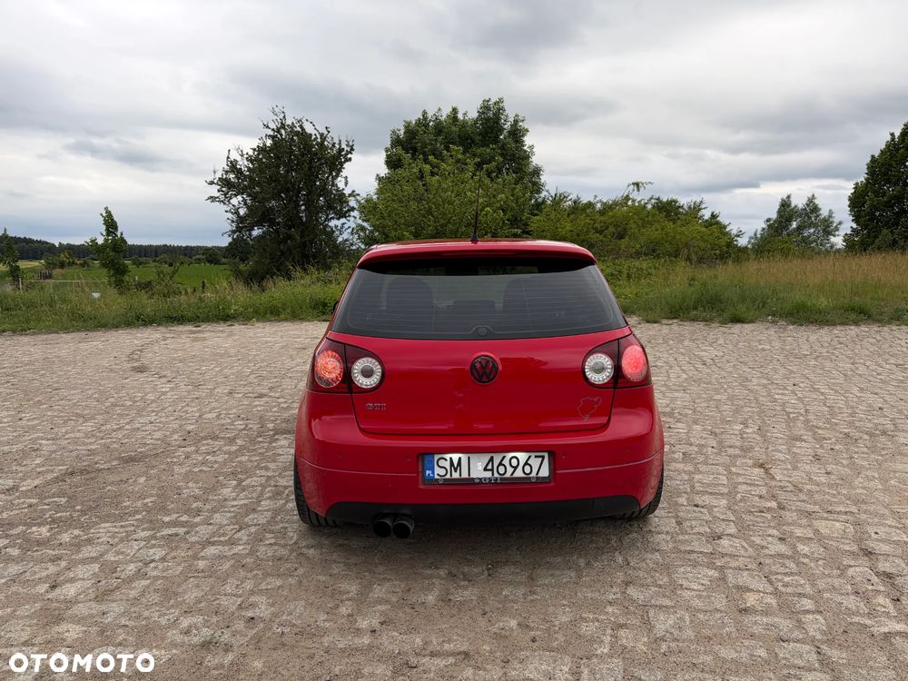 Volkswagen Golf - 8