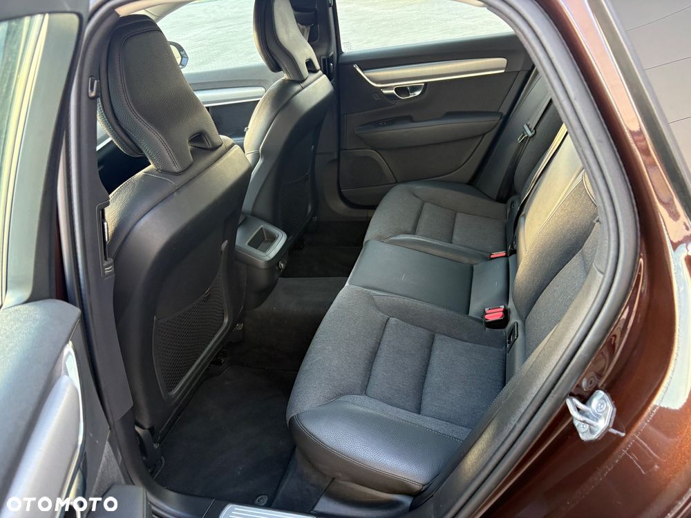 Volvo S90 D4 Geartronic Momentum Pro - 18
