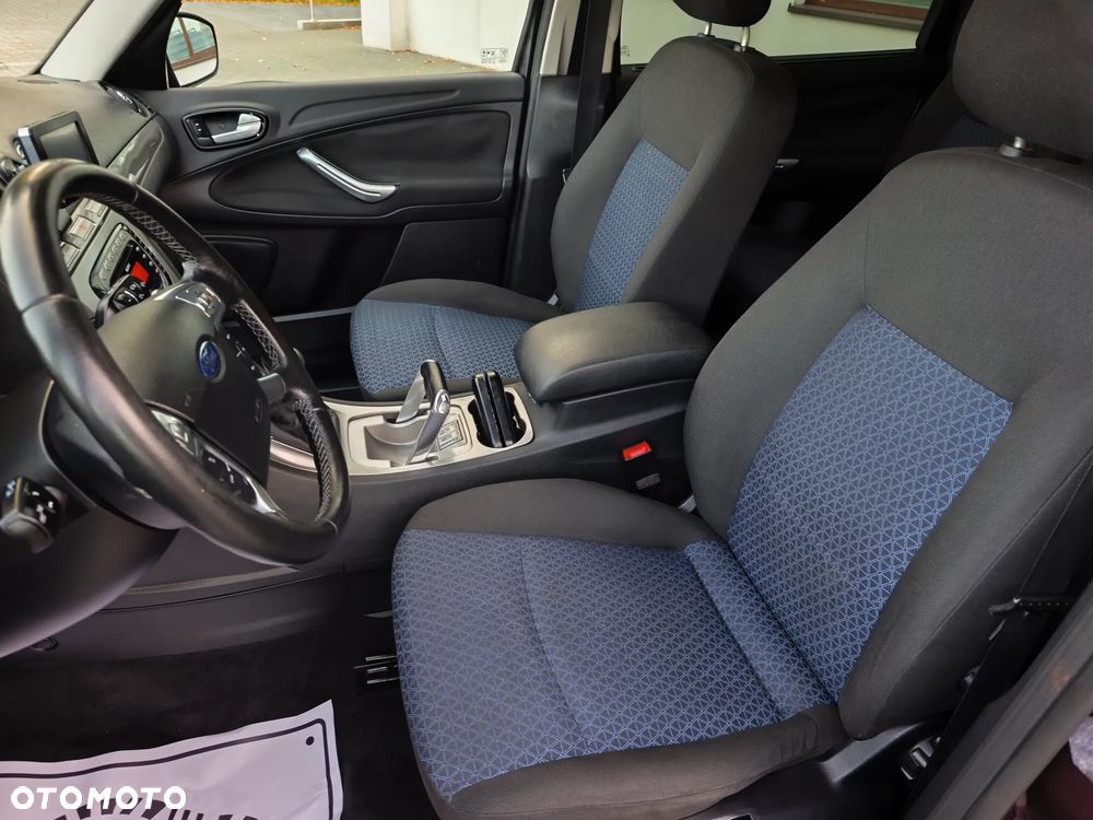 Ford Galaxy 2.0 TDCi Ambiente - 20
