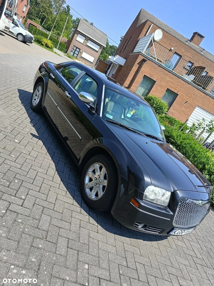 Chrysler 300C 3.5 V6 - 5