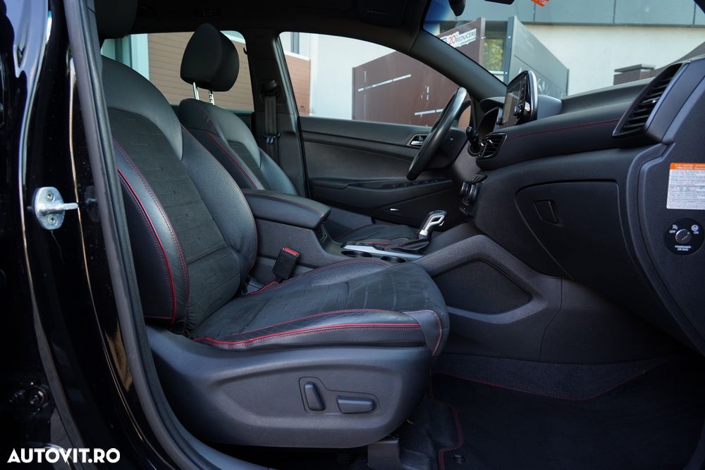 Hyundai Tucson blue 2.0 CRDi 4WD Aut. N Line - 32