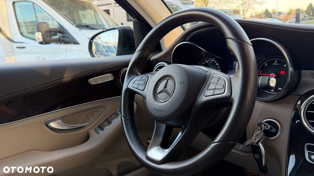 Mercedes-Benz GLC - 9