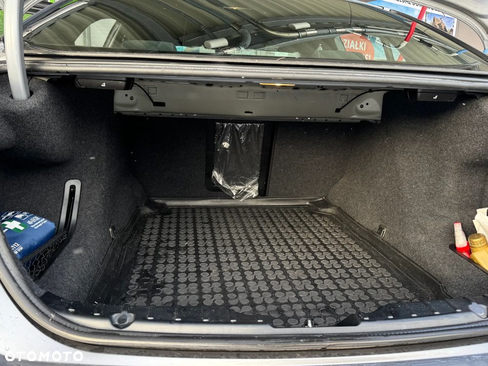 BMW Seria 5 528i xDrive - 30