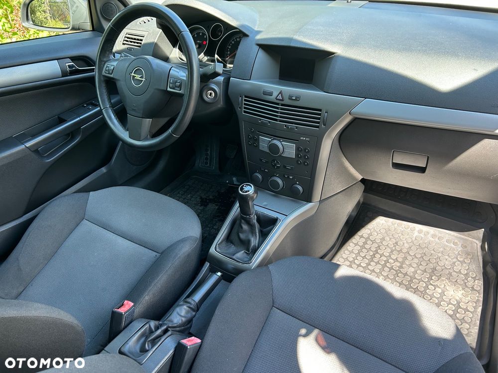 Opel Astra 1.6 Enjoy - 10
