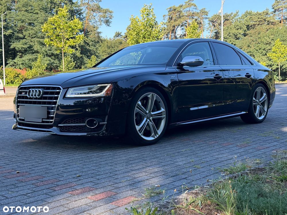 Audi S8 Plus - 3