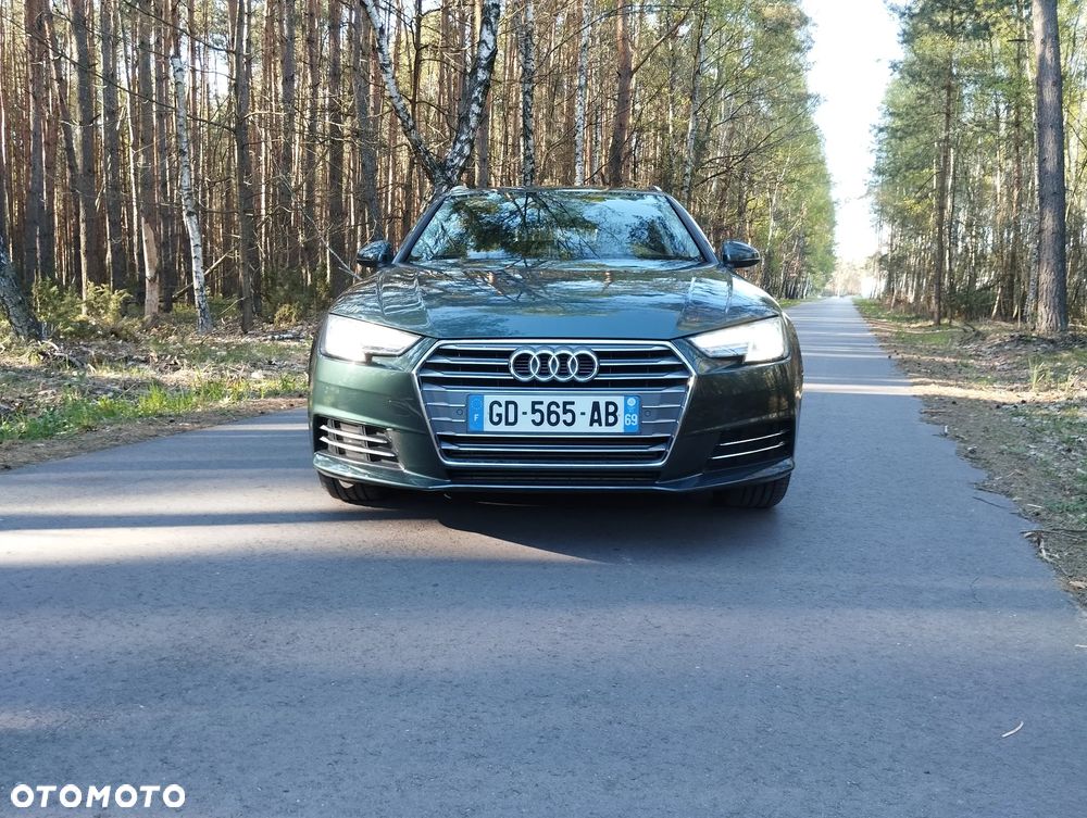 Audi A4 Avant 2.0 TFSI ultra S tronic design - 6
