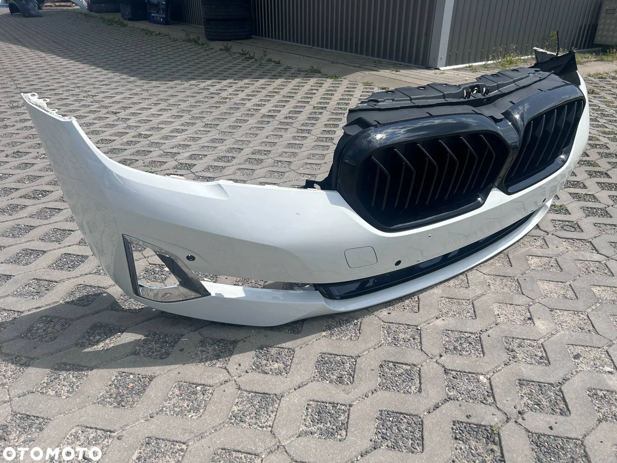 BMW 5 LCI G30 G31 Zderzak Przód Przedni 4xPDC Alpinweiss 300 - 3
