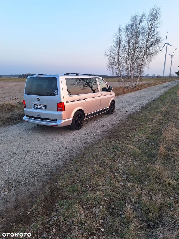 Volkswagen Multivan - 2
