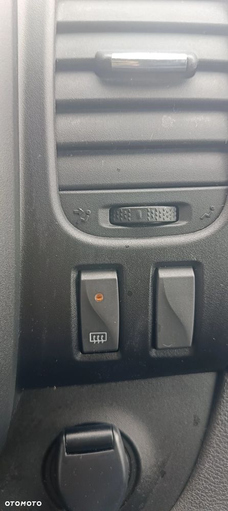 Opel Vivaro Trafic nv300 klimatyzacja L1H1 2014 r Vito master tempomat ładny - 35