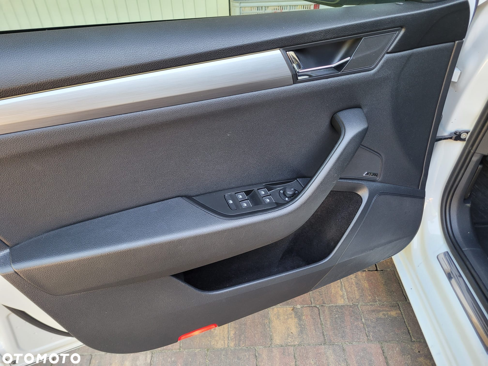 Skoda Superb 2.0 TDI DSG Premium Edition - 27