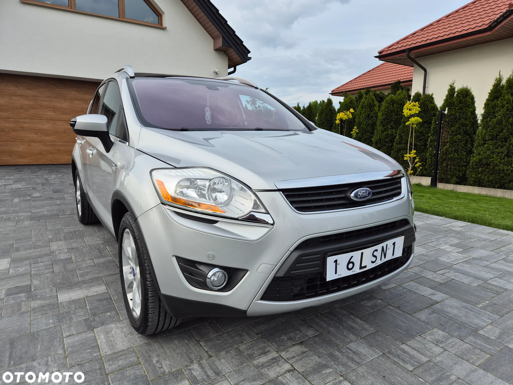 Ford Kuga 2.0 TDCi 2x4 Titanium - 24