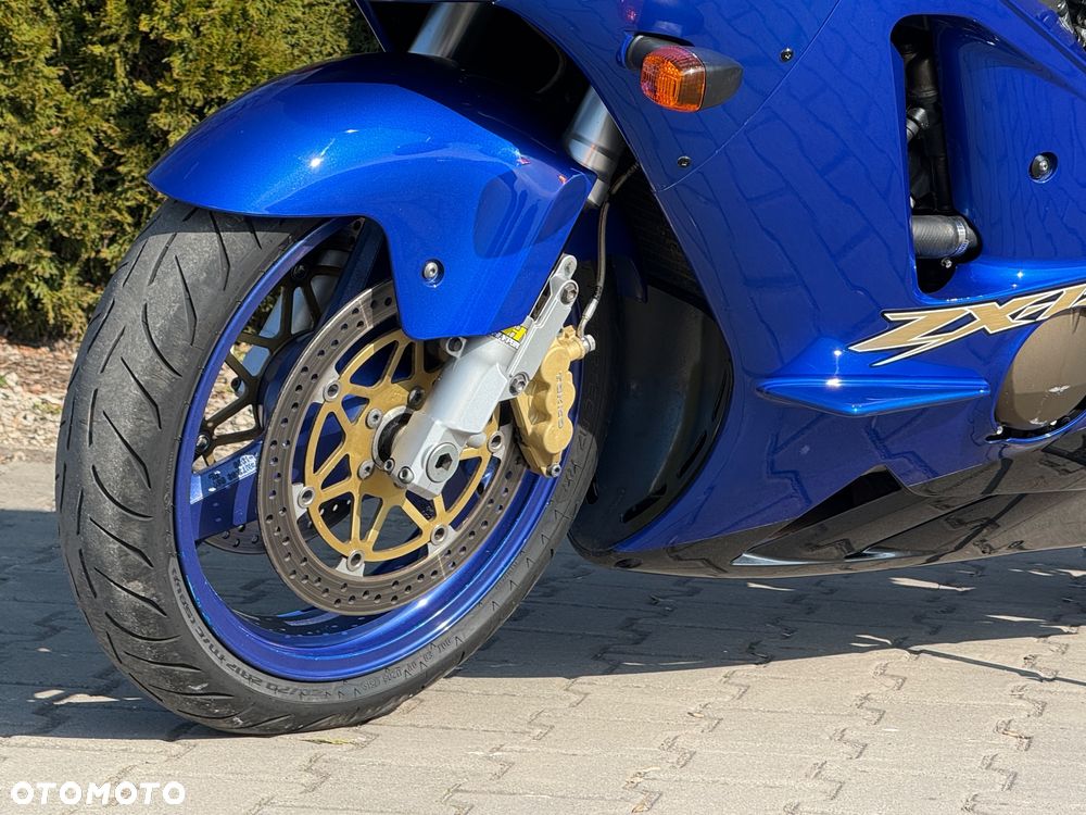Kawasaki ZX - 24