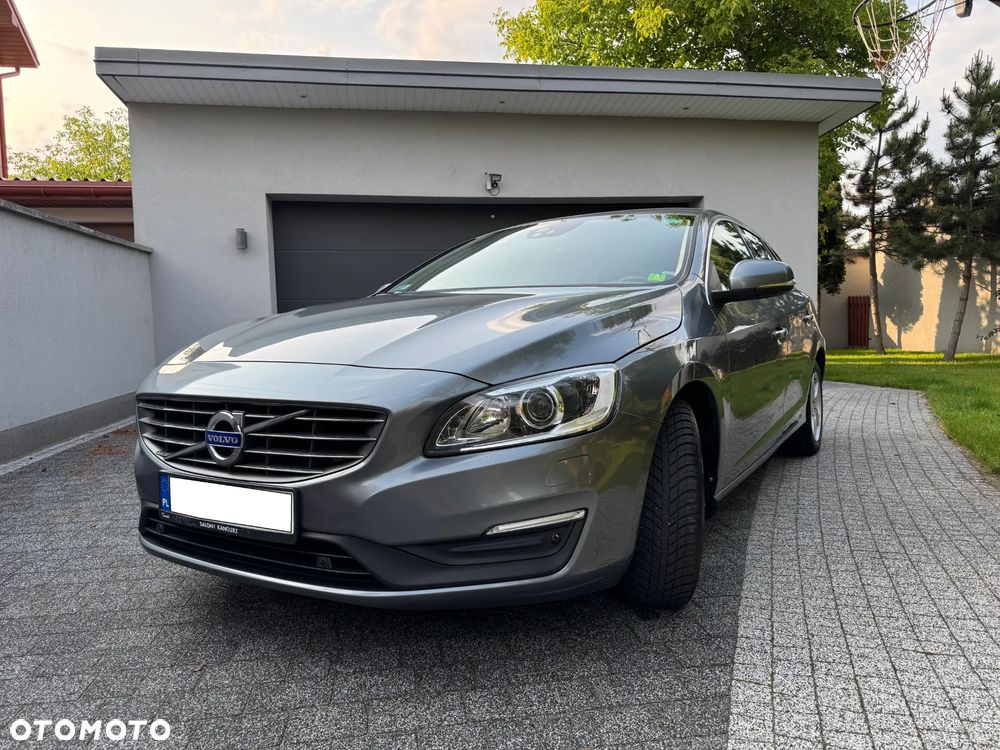 Volvo V60 D4 Drive-E Momentum - 2