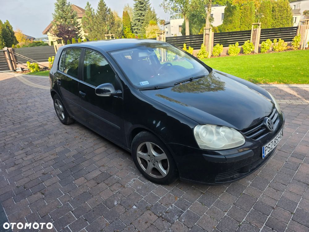 Volkswagen Golf - 1
