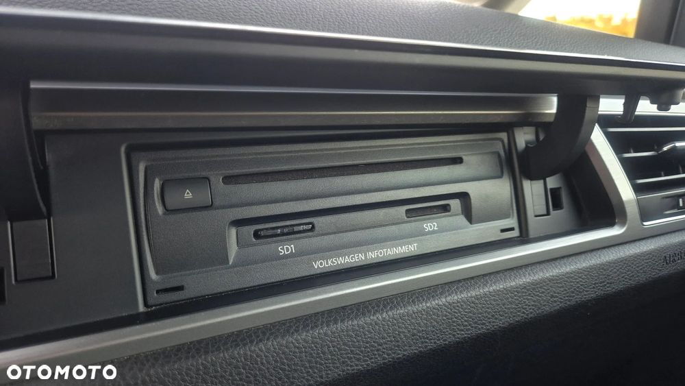 Volkswagen Touran 1.6 TDI SCR BlueMotion Technology Comfortline - 39