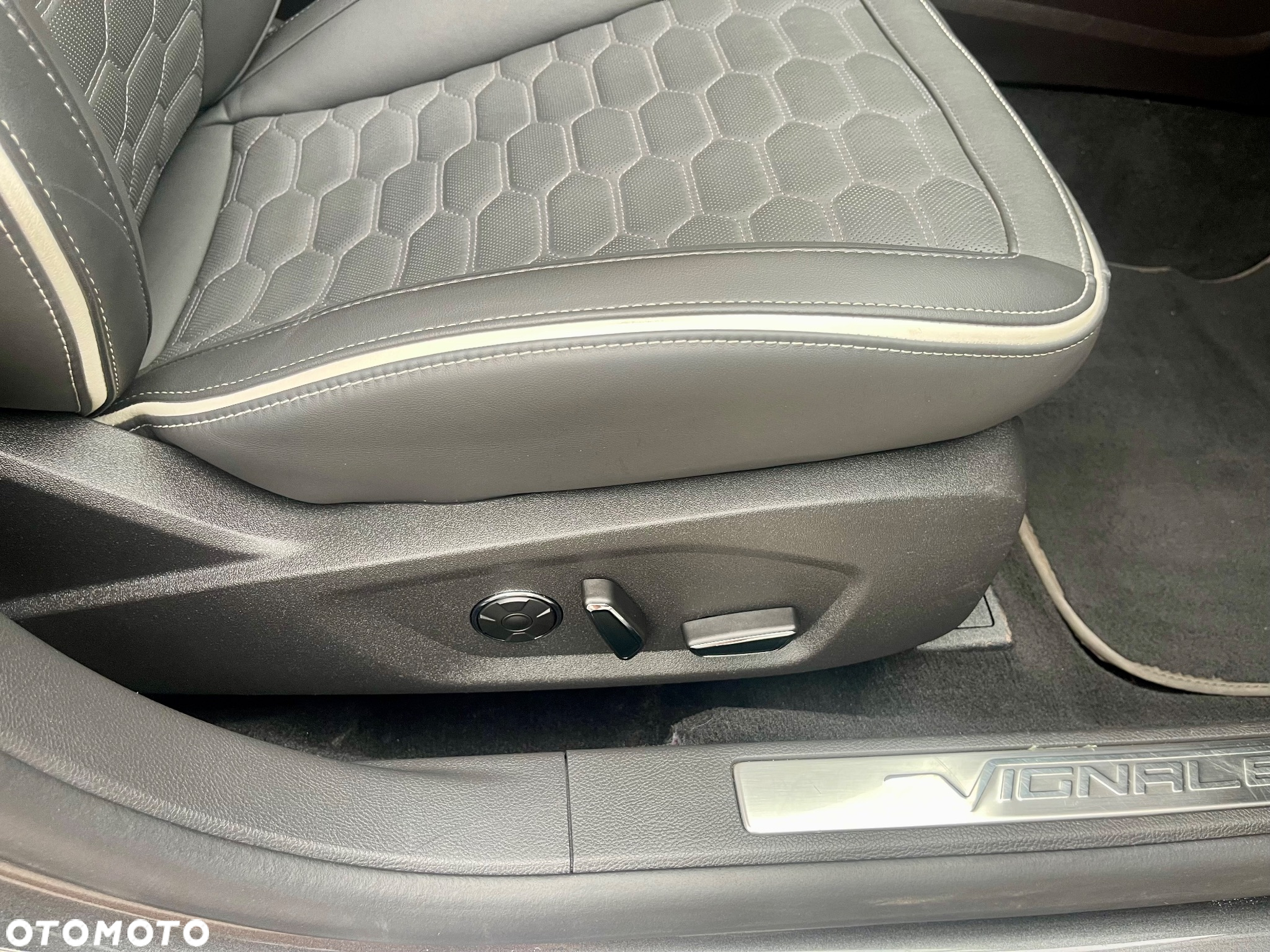 Ford Mondeo - 21