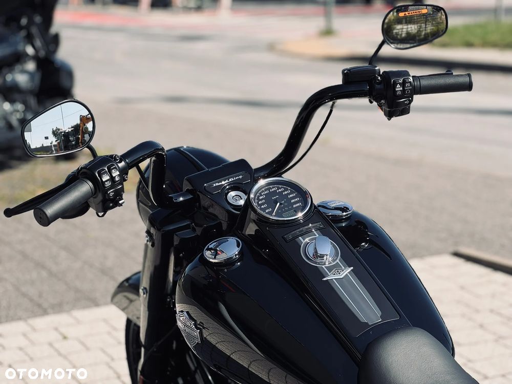 Harley-Davidson Touring Road King - 14