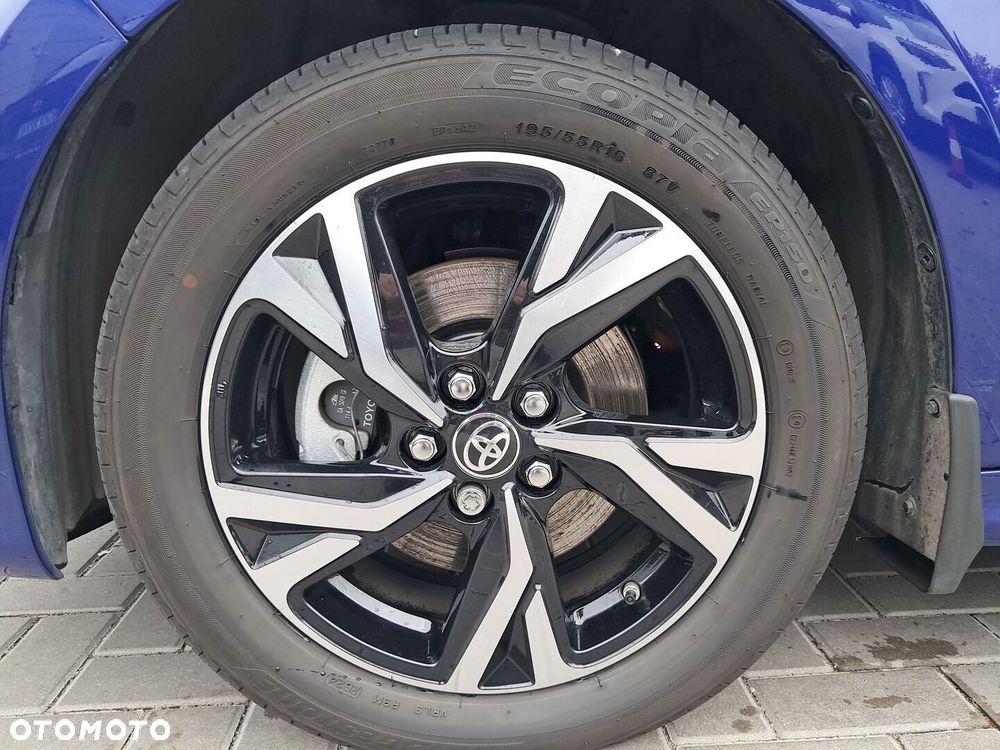 Toyota Yaris Hybrid 1.5 Style - 28