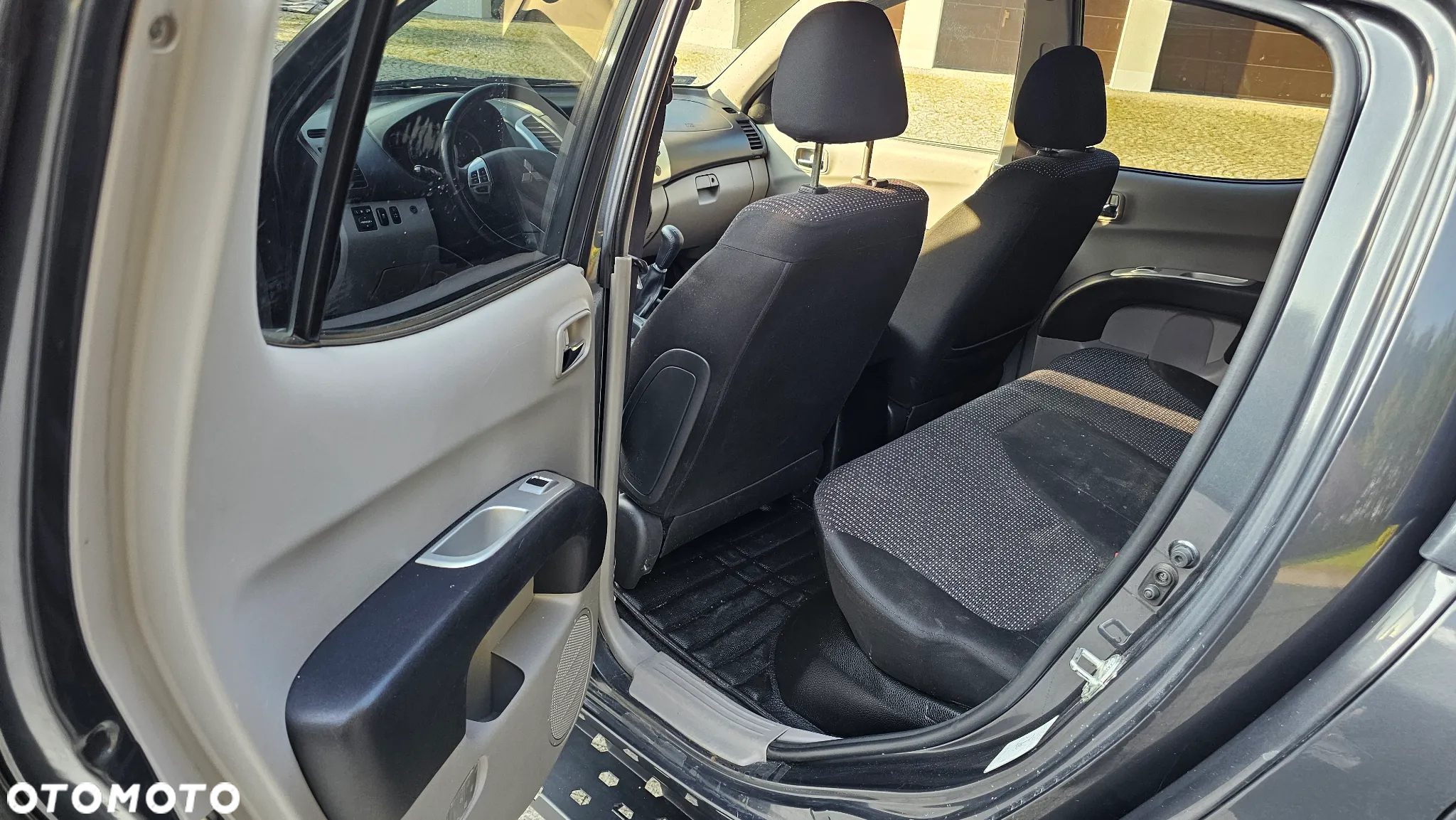 Mitsubishi L200 - 13