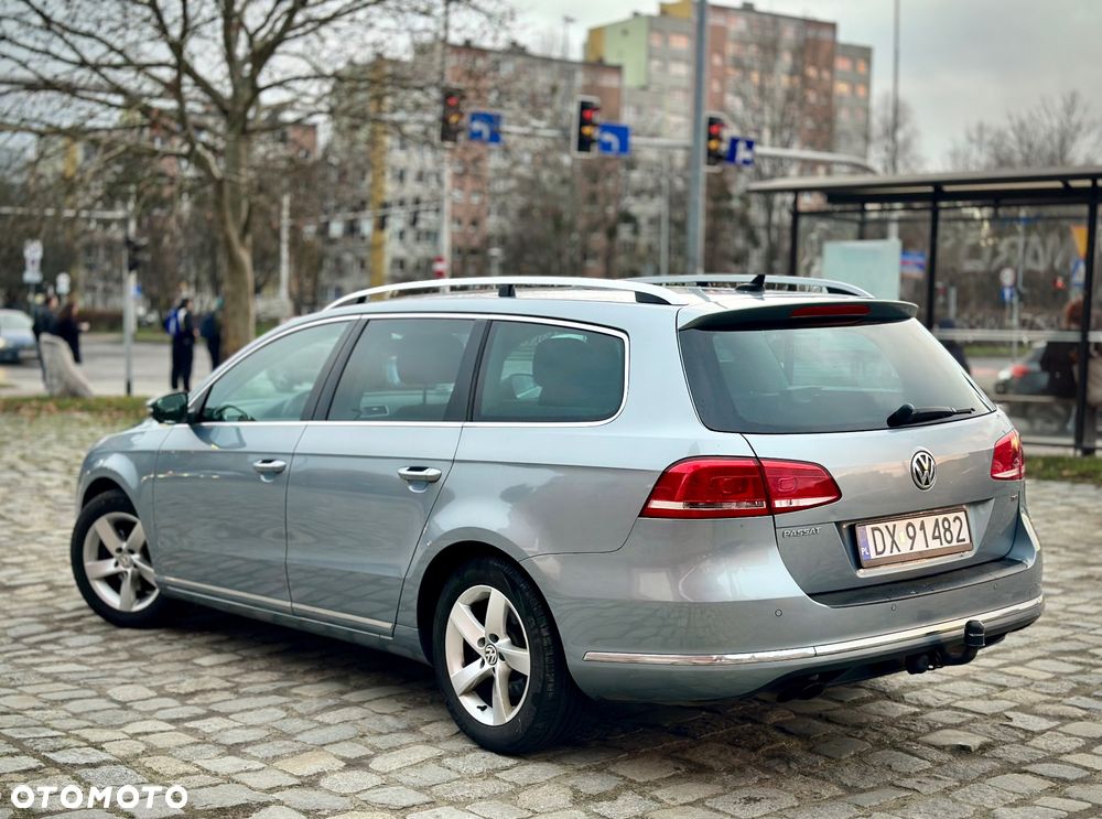 Volkswagen Passat 1.8 TSI Exclusive - 2
