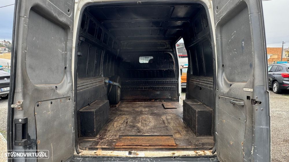 Ford Transit 330L 2.2 TDCi Trend Longa-T.Médio - 13