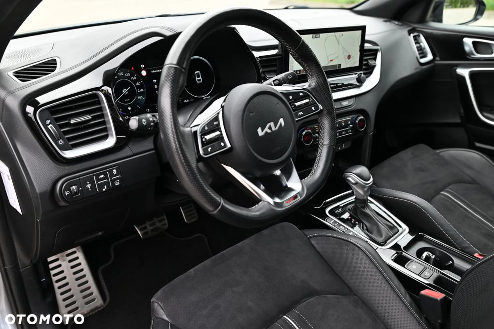 Kia ProCeed 1.5 T-GDI DCT7 OPF GT LINE - 24