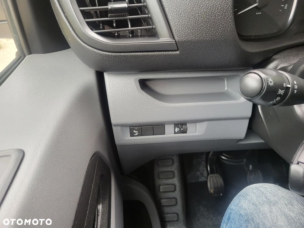 Opel Vivaro - 23