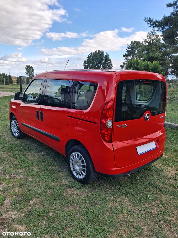 Opel Combo 1.4 T Enjoy Eu6 - 11
