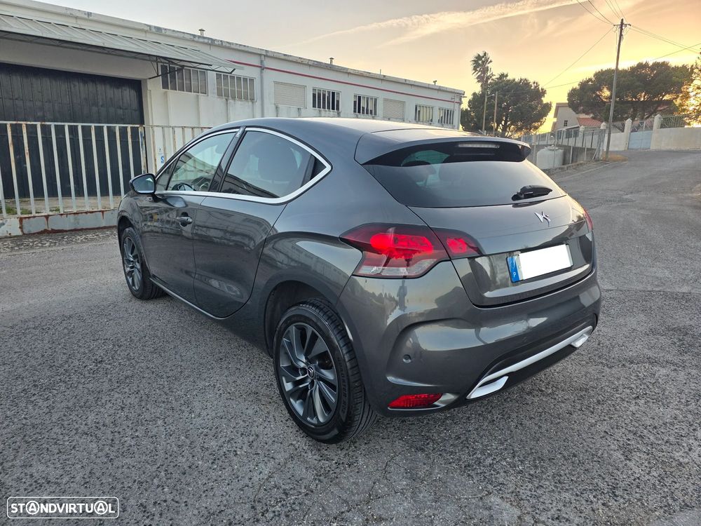Citroën DS4 1.6 e-HDi So Chic - 10