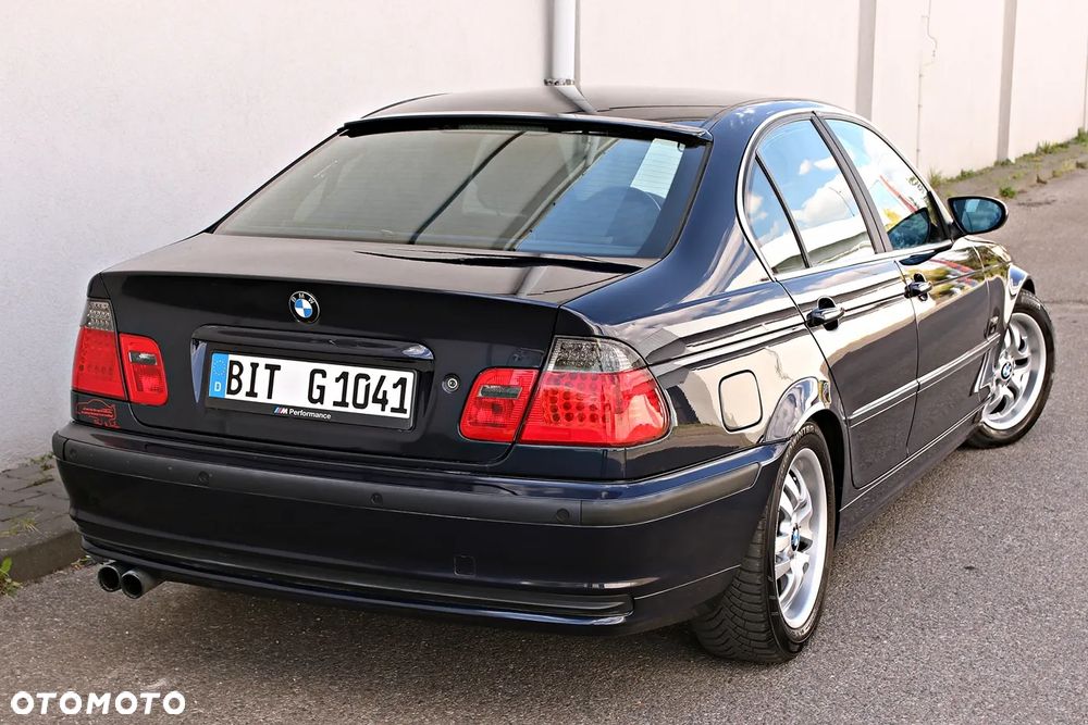 BMW Seria 3 320i - 15