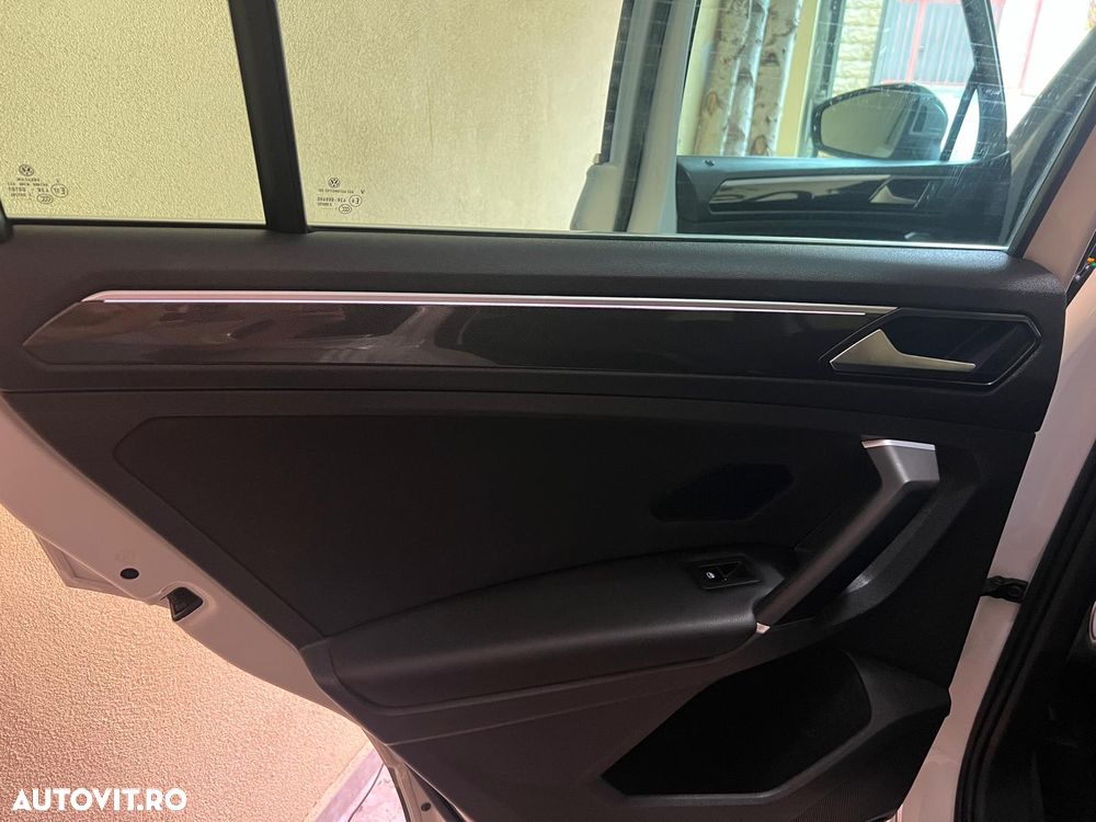 Volkswagen Tiguan - 8
