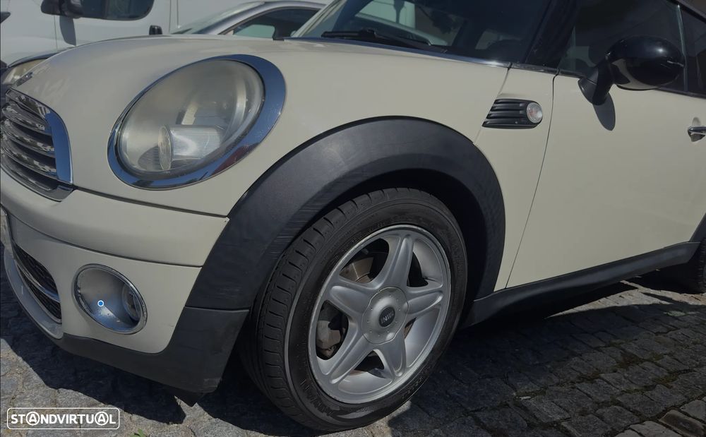 MINI 3 Portas Cooper D - 8