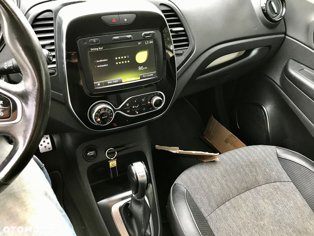 Renault Captur - 19