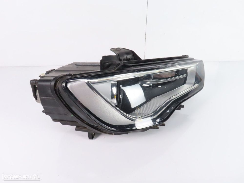 Farol Xenon Direito Usado / Original AUDI A3 (8V1, 8VK)/AUDI A3 Sportback (8VA,... - 2