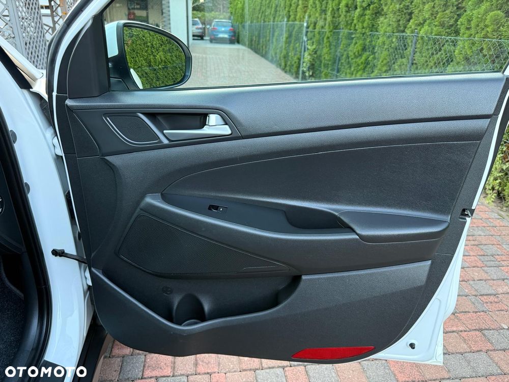 Hyundai Tucson 1.6 GDI BlueDrive Design 2WD - 10