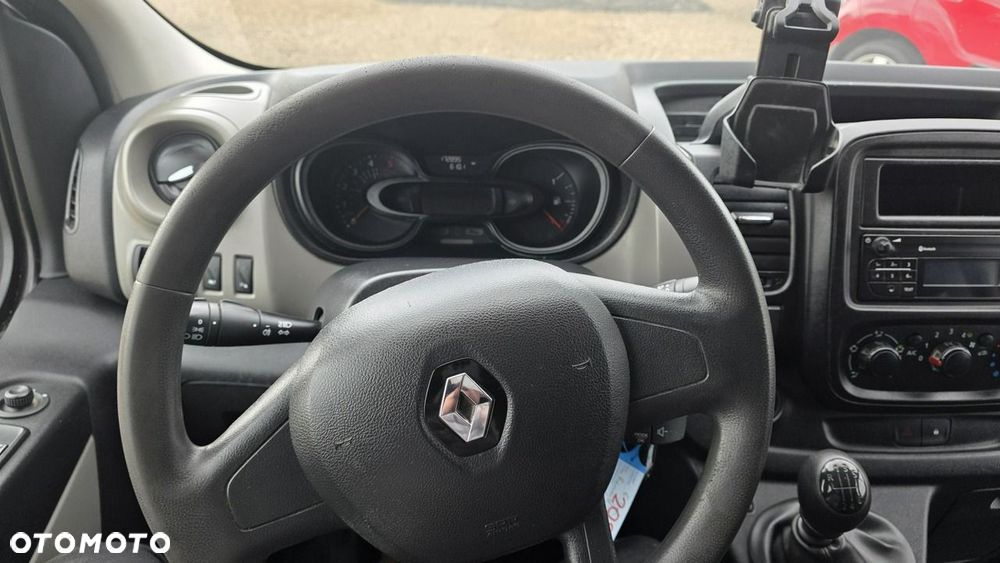 Renault Trafic - 11