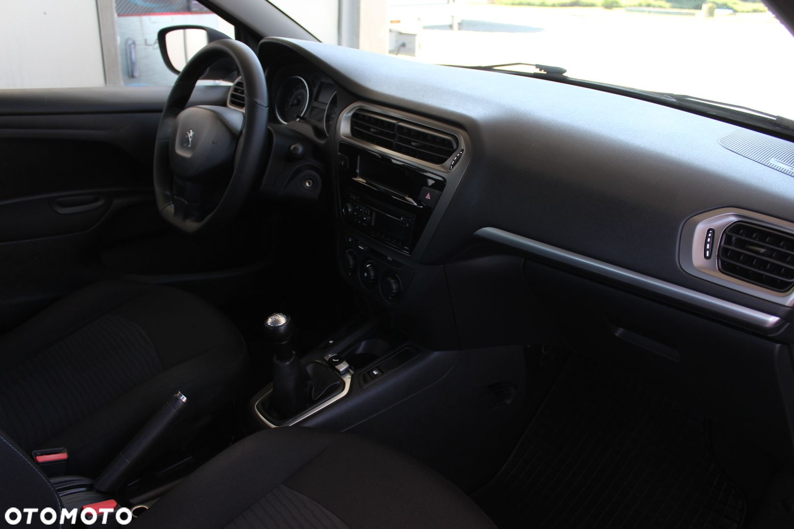 Peugeot 301 1.6 HDi Active - 28
