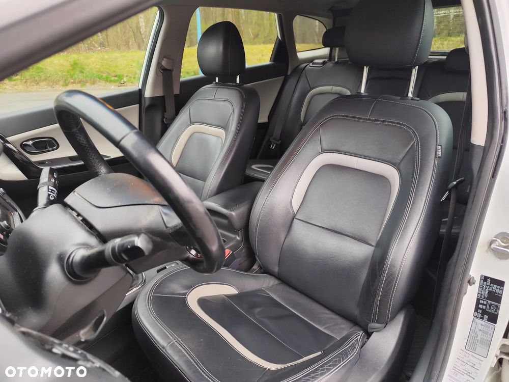 Kia Ceed 1.6 CRDi 128 ISG Dream Team Edition - 8