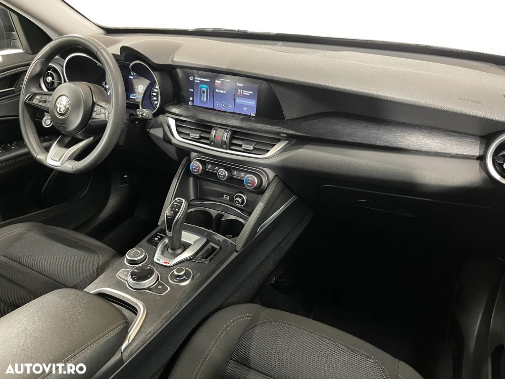 Alfa Romeo Stelvio 2.2 16V AT8 Q4 Business - 9