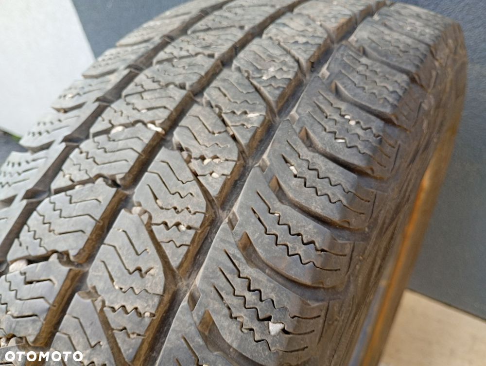 opona zimowa uniroyal snow max 3 205/65r16c 107/105T 8.5mm 2022r - 3