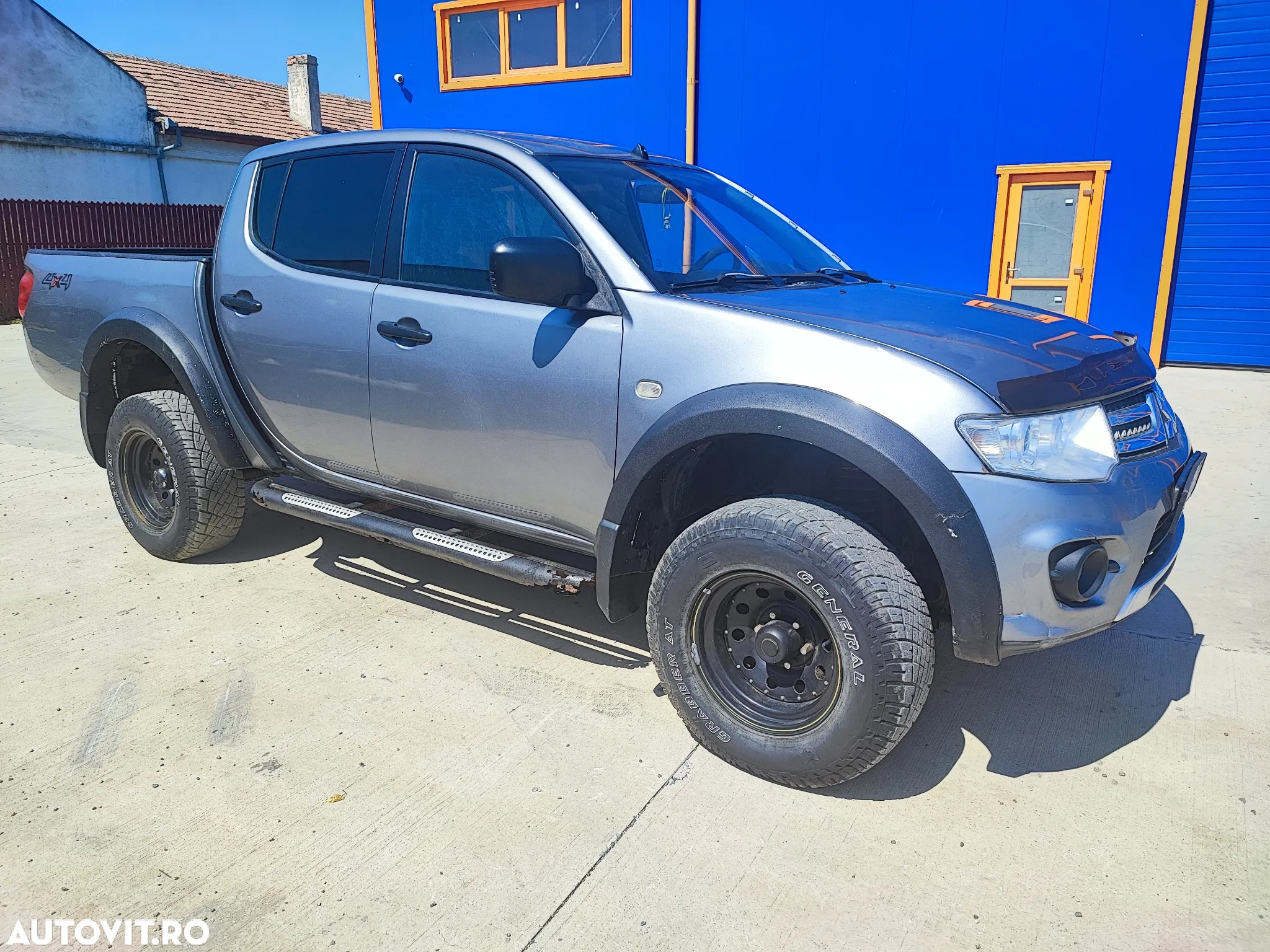 Mitsubishi L 200 - 7